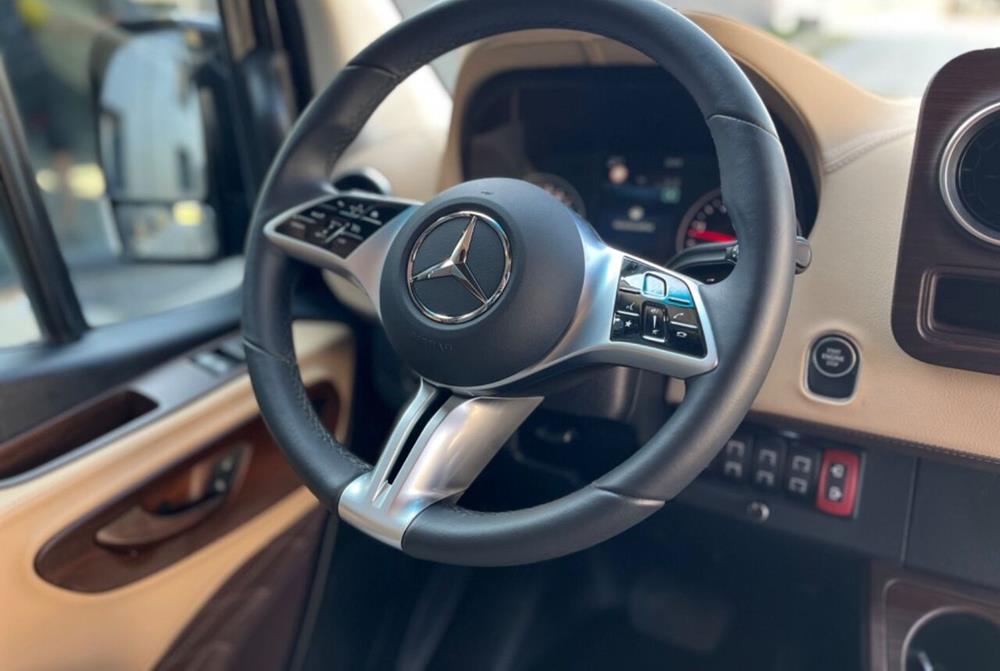 Mercedes PERSEO Furgone MERCEDES Sprinter Gran Turismo Luxury 7760mm. Diesel
