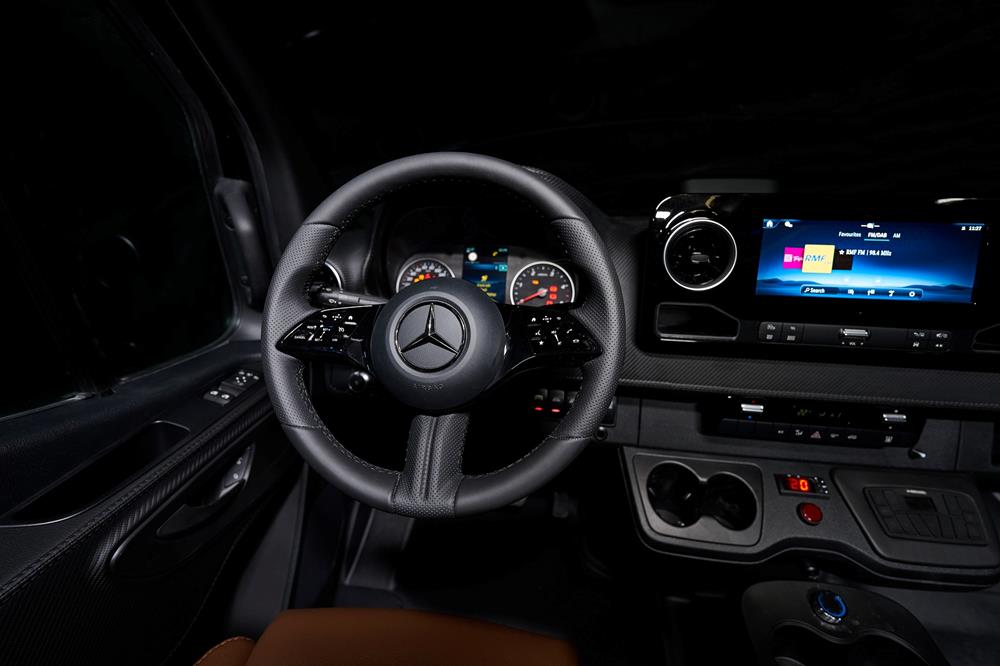 Mercedes PERSEO Furgone MERCEDES Sprinter Gran Turismo Luxury 7760mm. Diesel